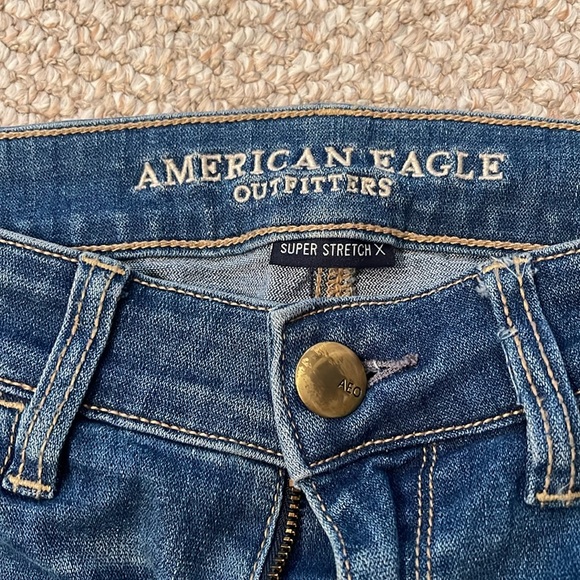American Eagle Super Stretch Distressed Skinny Jeans - Size 6 Long - Picture 2 of 4